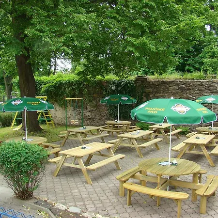 ホテル Pivovar 2*